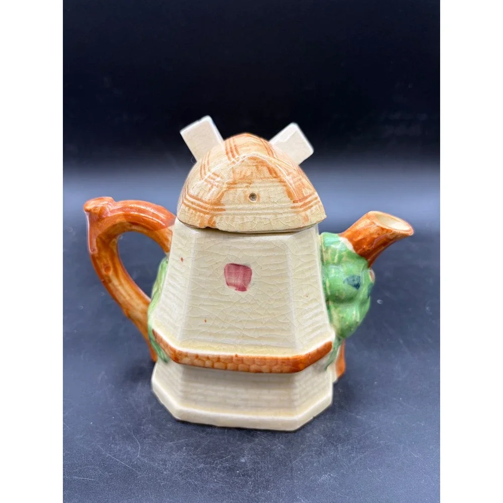 Unbranded vintage ceramic